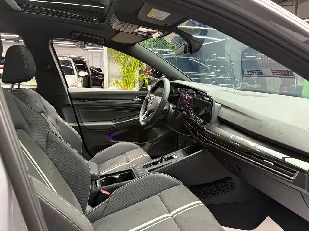 Volkswagen Golf — миниатюра 9