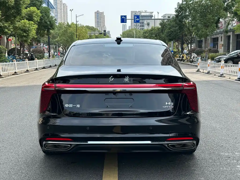 Hongqi Hongqi H5 — миниатюра 8