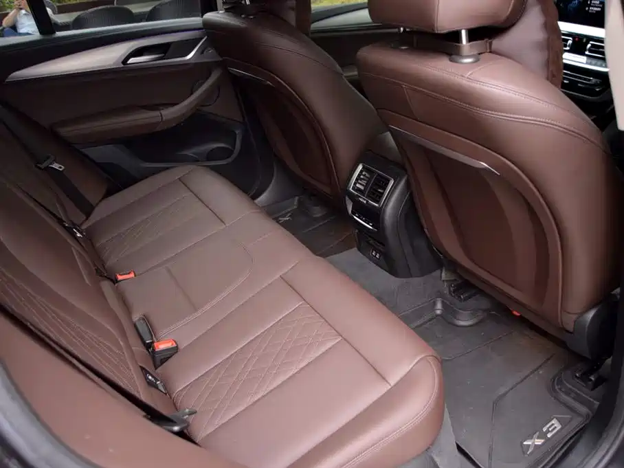 BMW iX3 — миниатюра 13