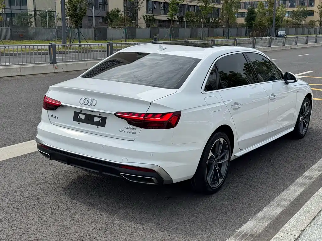 Audi A4L — миниатюра 15