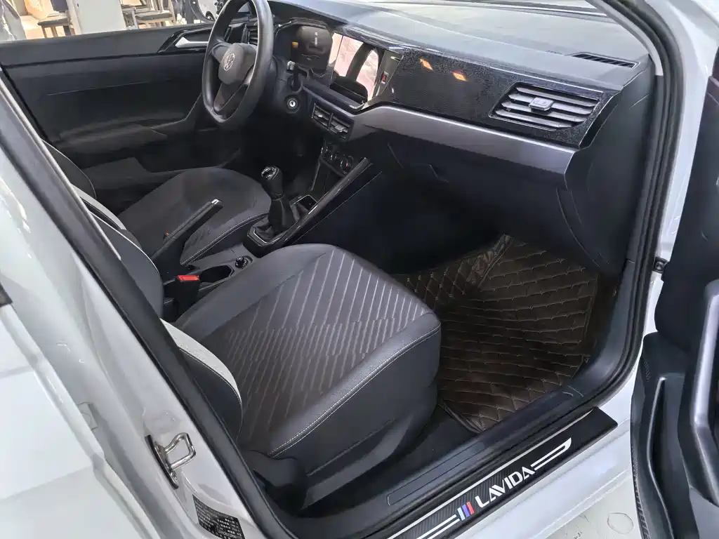Volkswagen Lavida — миниатюра 8
