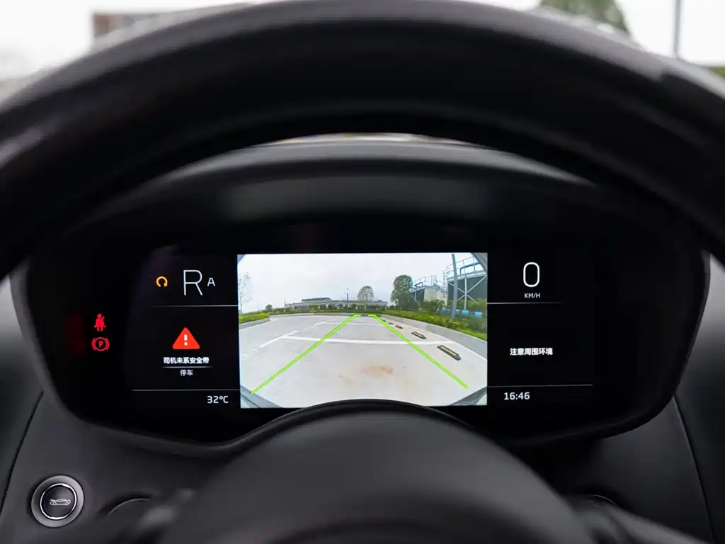 McLaren GT — миниатюра 19