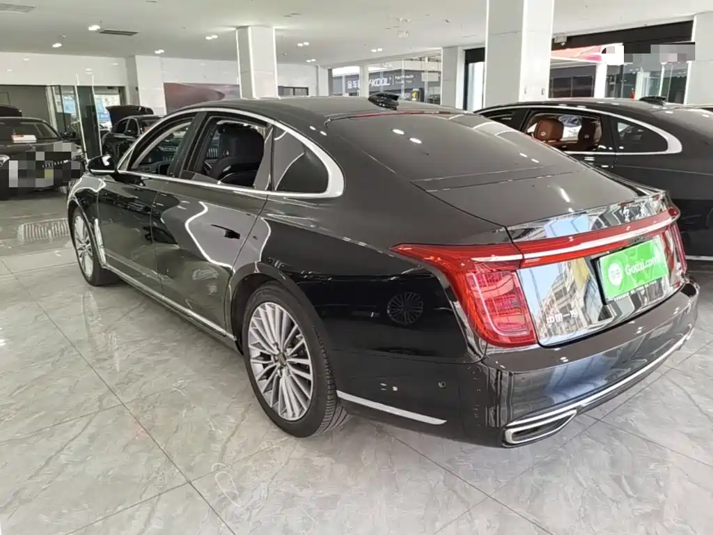 Hongqi Hongqi H9 — миниатюра 5