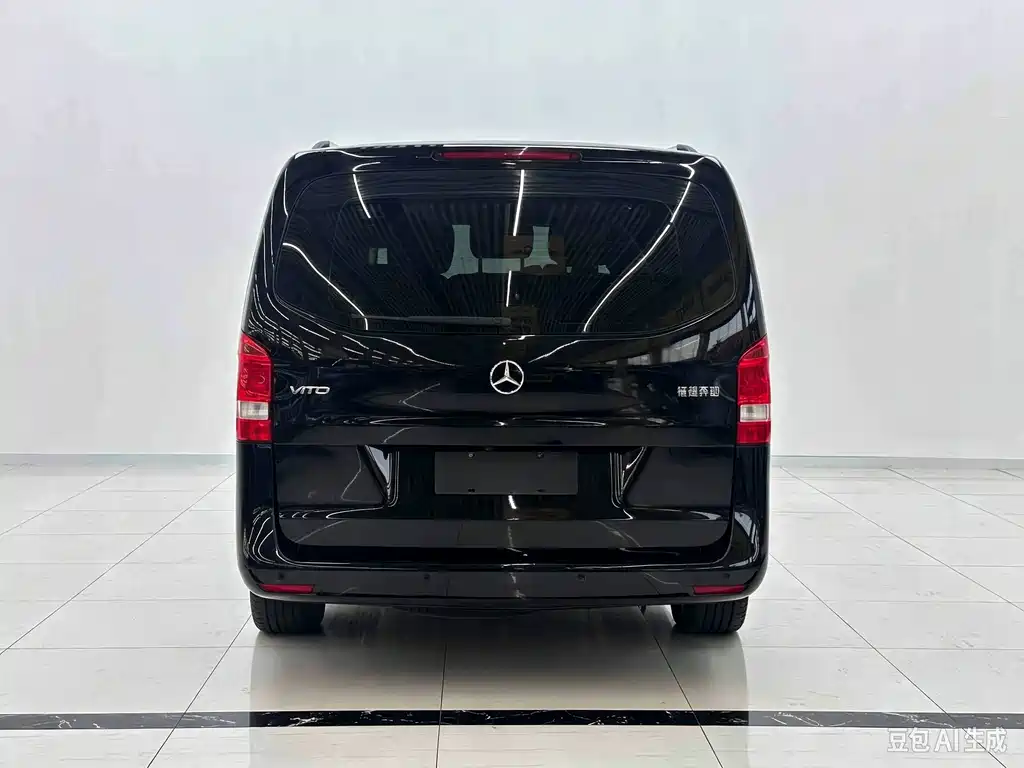 Mercedes-Benz Vito 2023 — фото 5