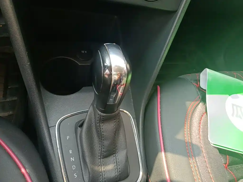 Volkswagen Polo — миниатюра 14