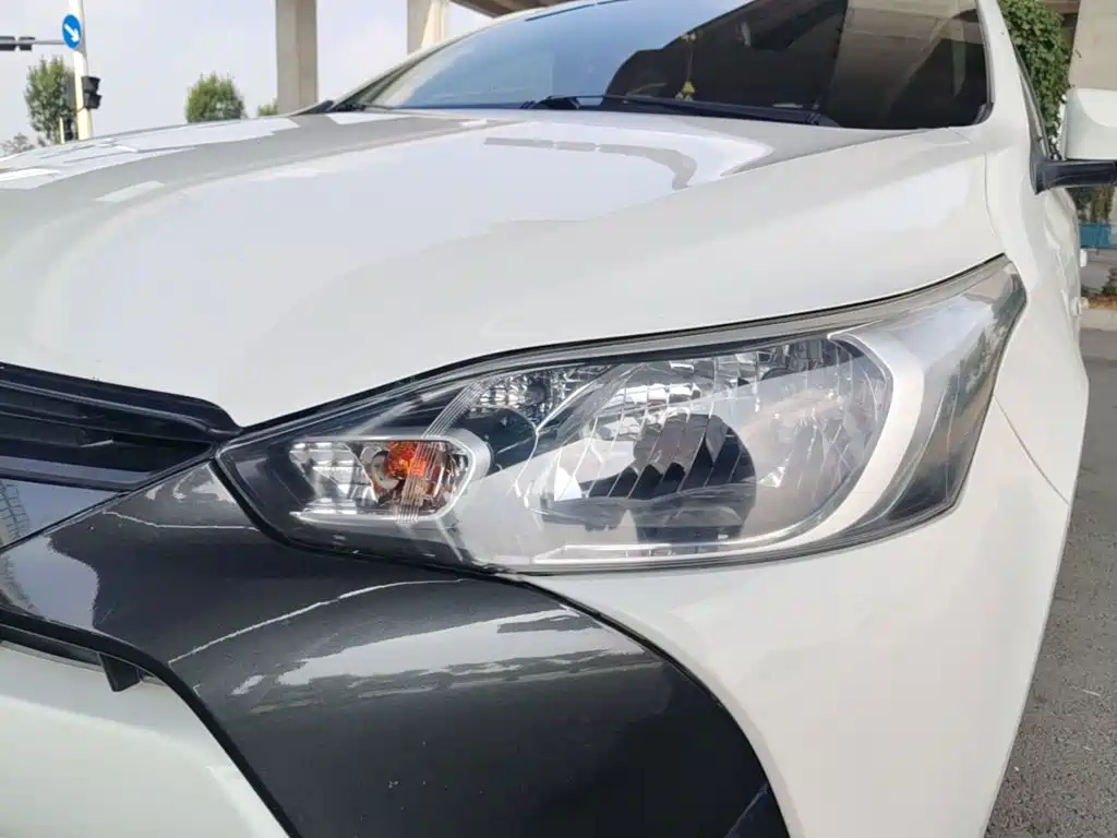 Toyota Yaris L — миниатюра 24