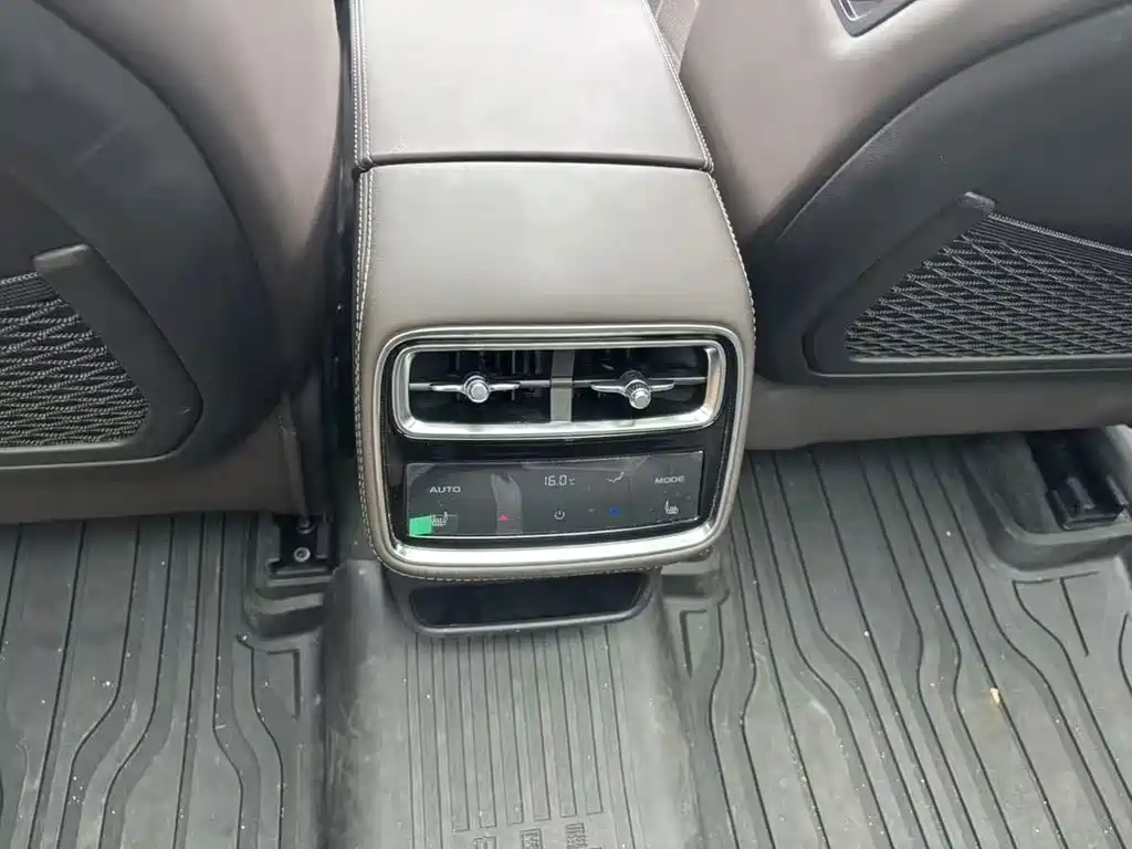 Geely Xingyue L — миниатюра 10
