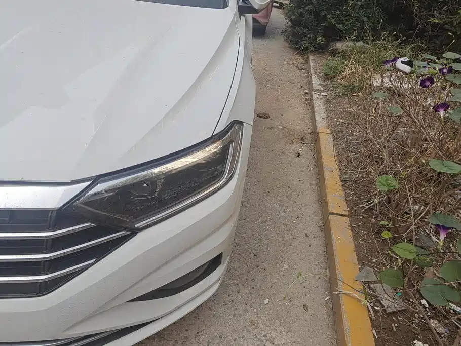 Volkswagen Sagitar — миниатюра 5