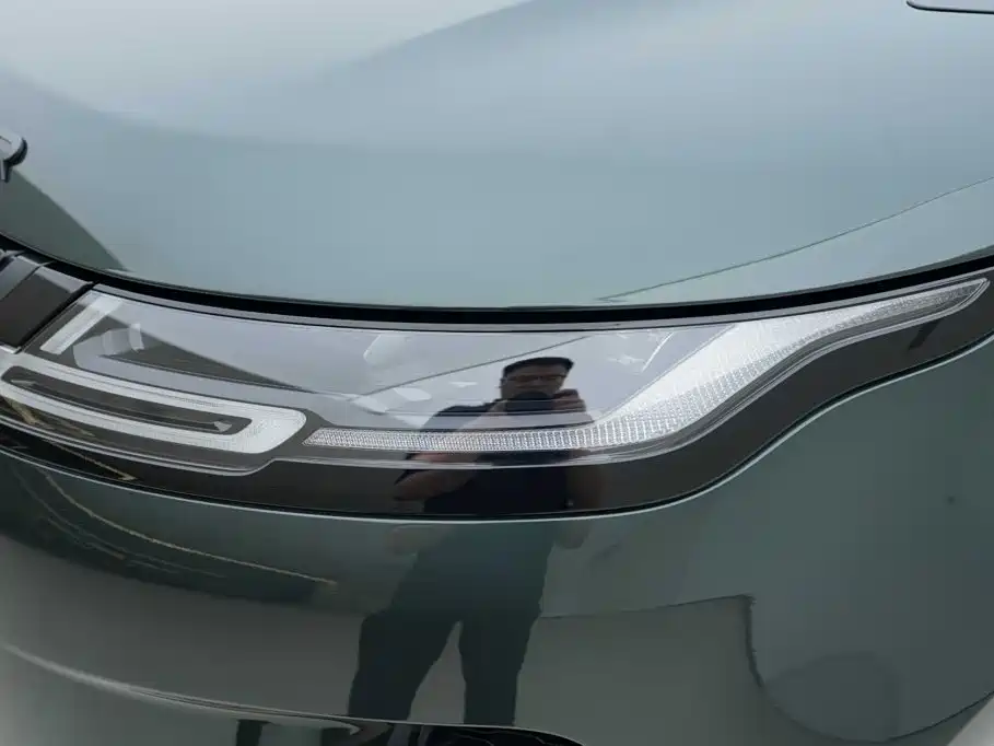 Land Rover Evoque — миниатюра 13