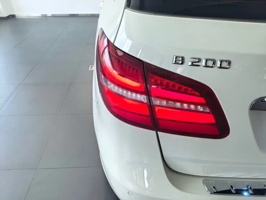 Mercedes-Benz B-Class — миниатюра 15
