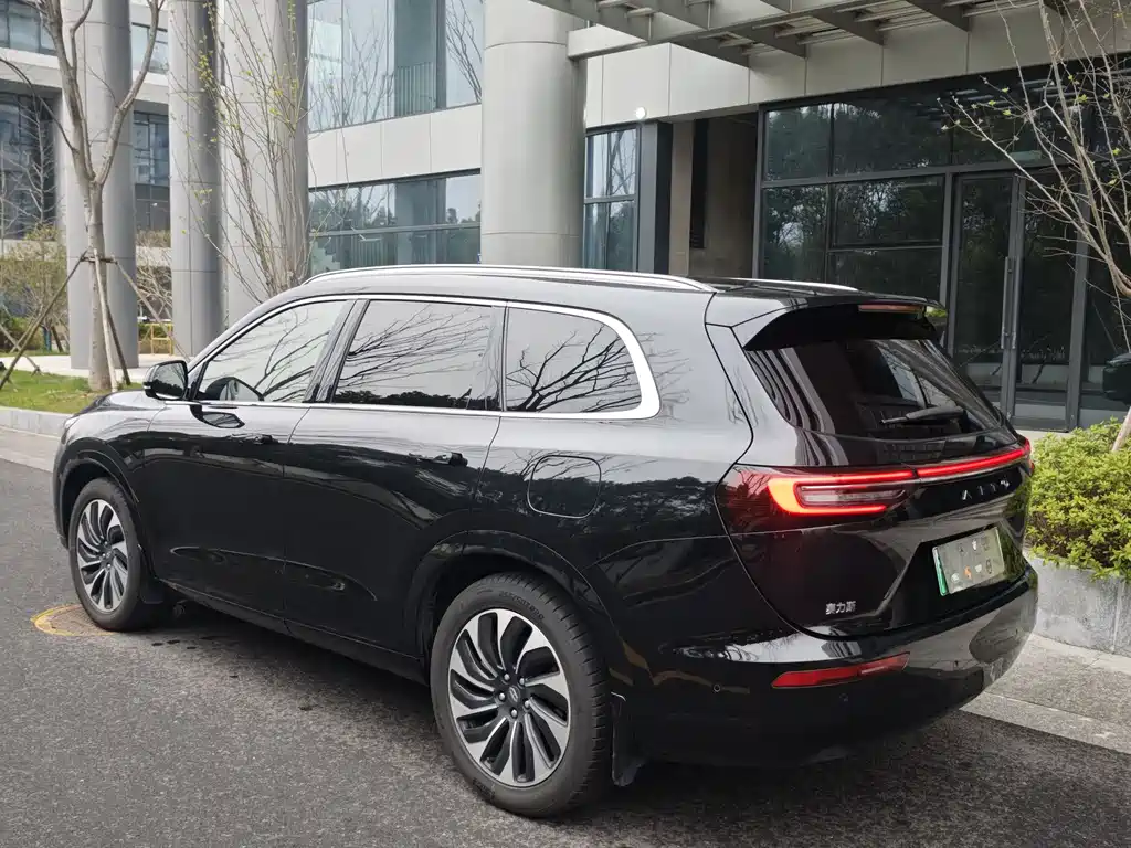 AITO ASK THE WORLD M7