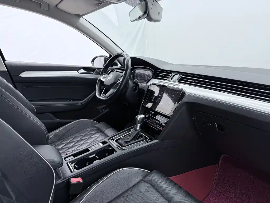 Volkswagen Magotan PHEV — миниатюра 9