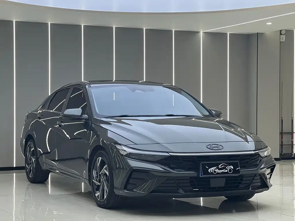 Hyundai Elantra — миниатюра 3