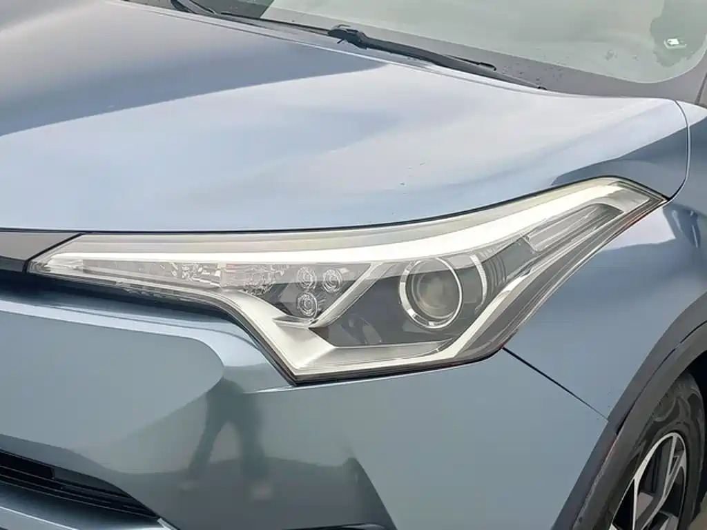 Toyota C-HR — миниатюра 14