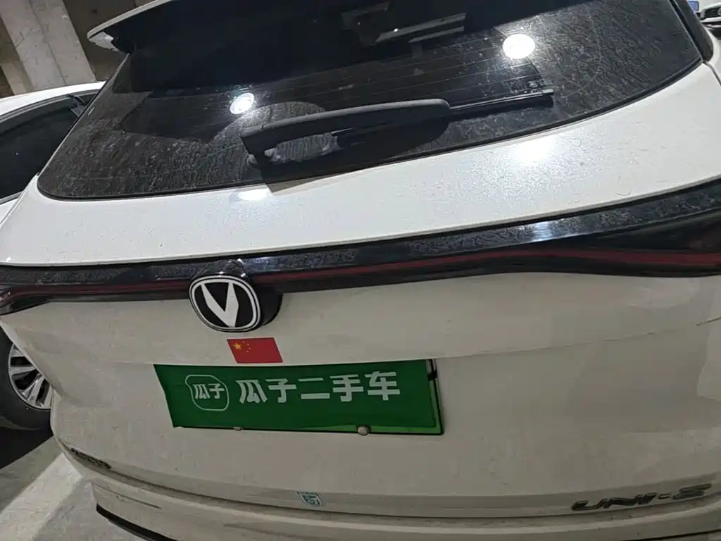 Changan UNI-Z New Energy — миниатюра 6