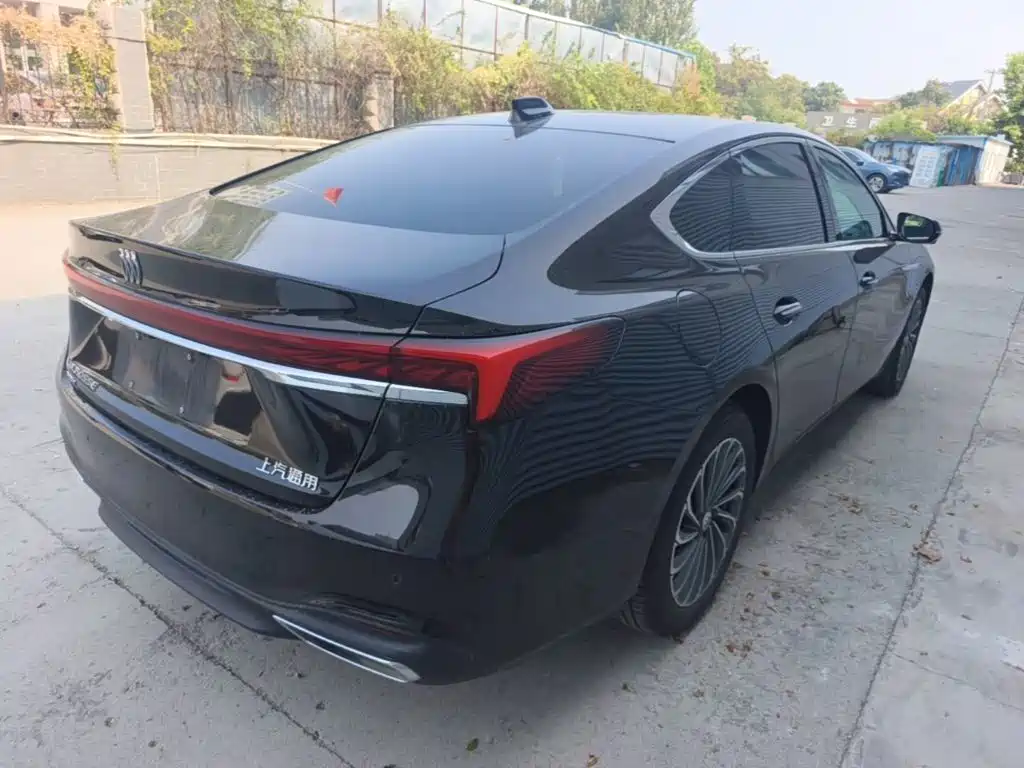 Buick LaCrosse — миниатюра 7