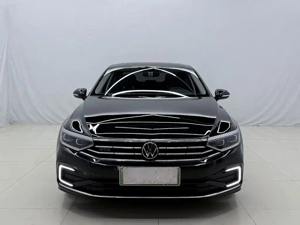 Volkswagen Magotan PHEV — миниатюра 2