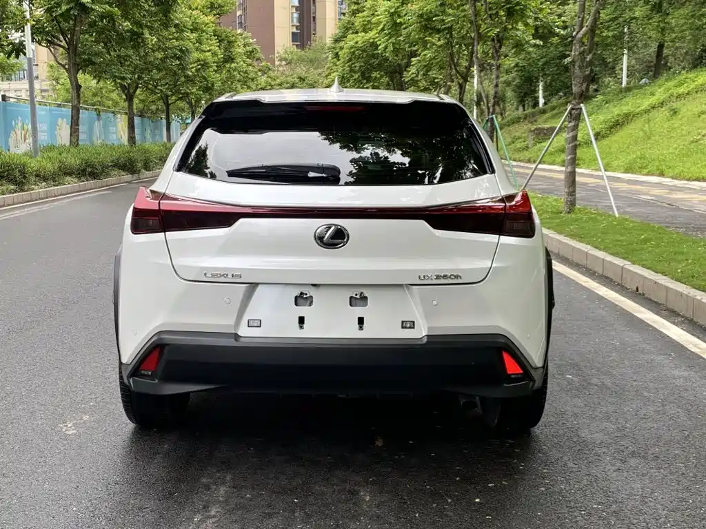 Lexus UX — миниатюра 4