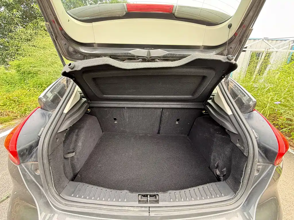 Ford Focus — миниатюра 17