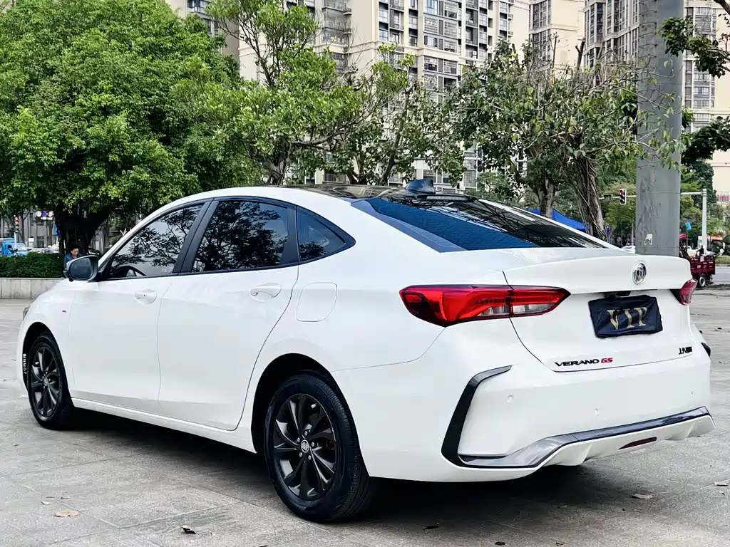Buick Verano — миниатюра 6