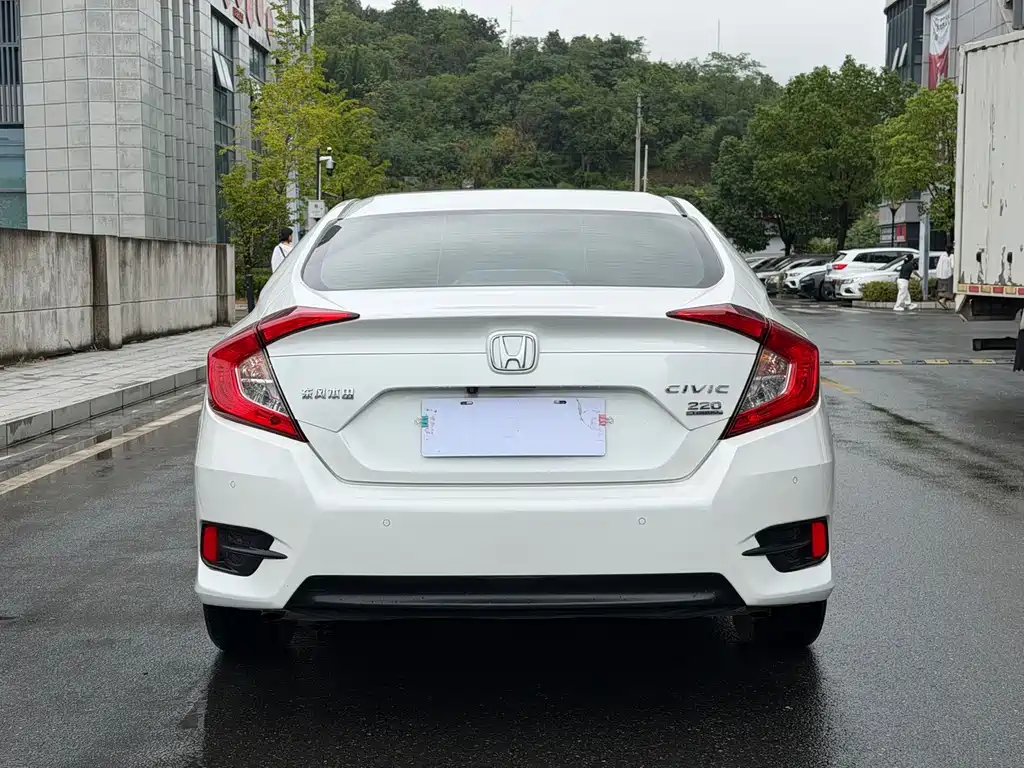 Honda Civic — миниатюра 6