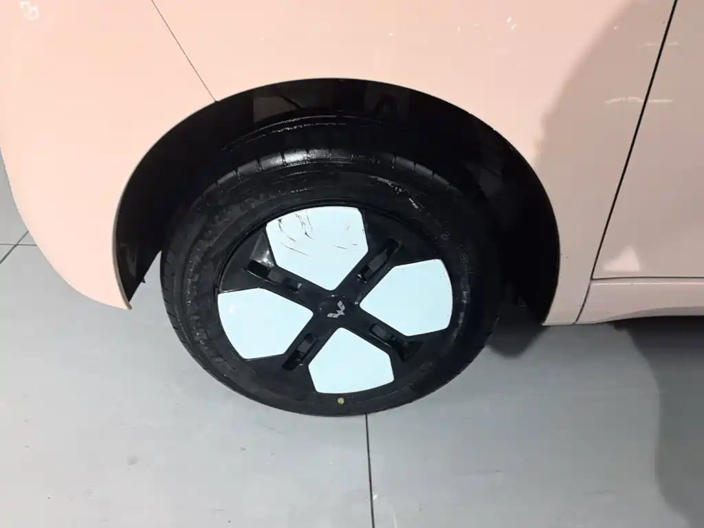 Wuling MINIEV — миниатюра 23