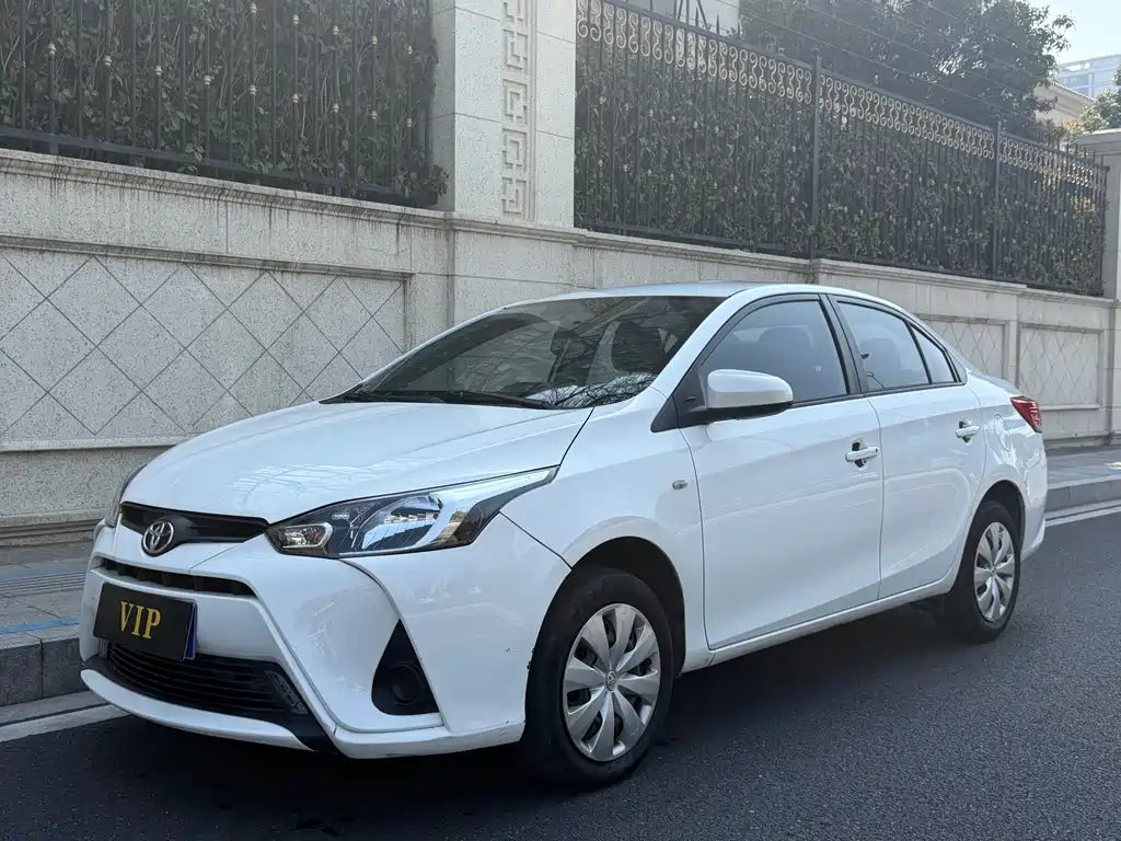 TOYOTA YARIS L TO ENJOY