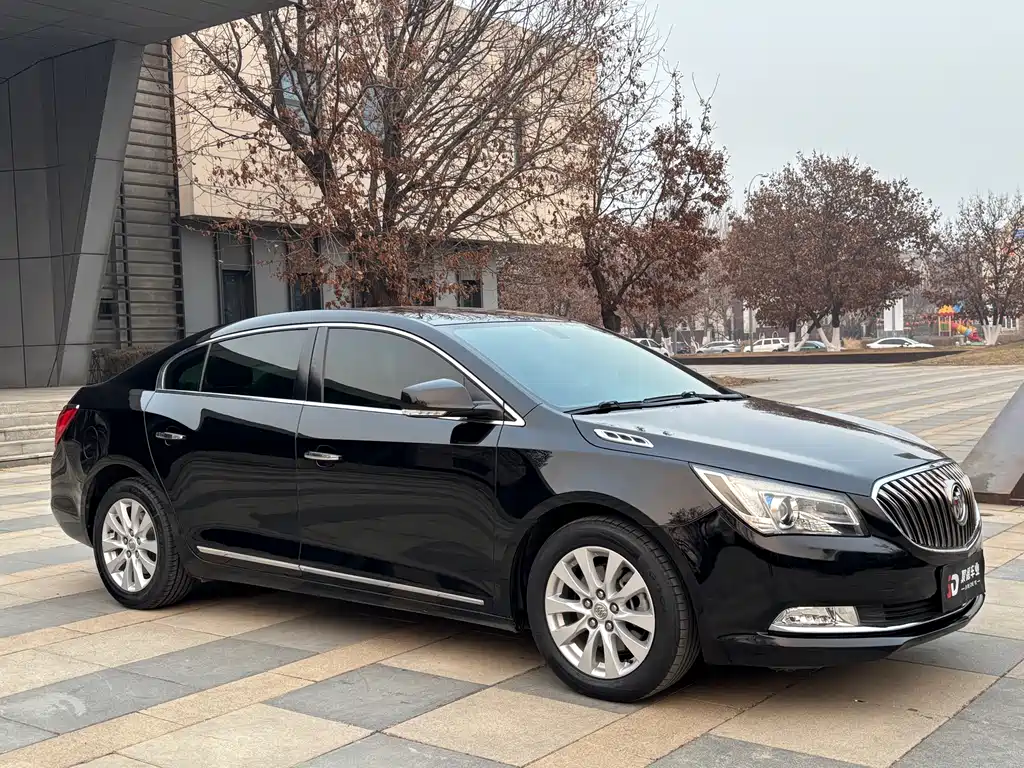 BUICK LACROSSE