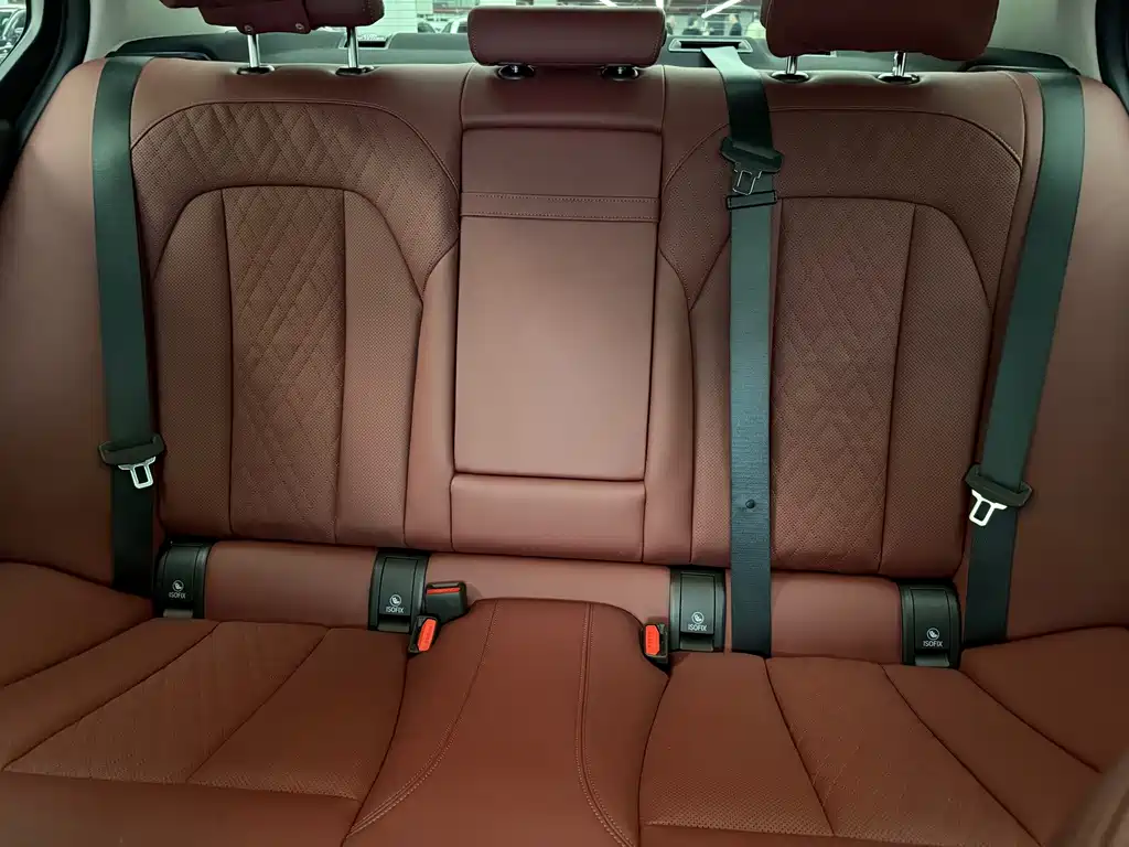 BMW 3 Series — миниатюра 16
