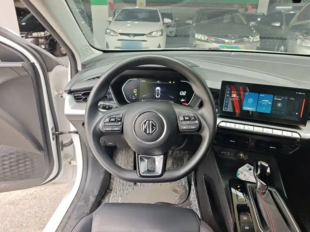 MG 5 2021 180DVVT CVT Luxury