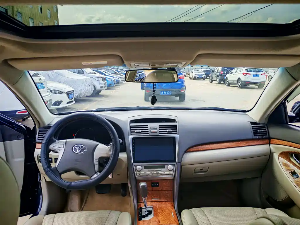 Toyota Camry 2010 240G