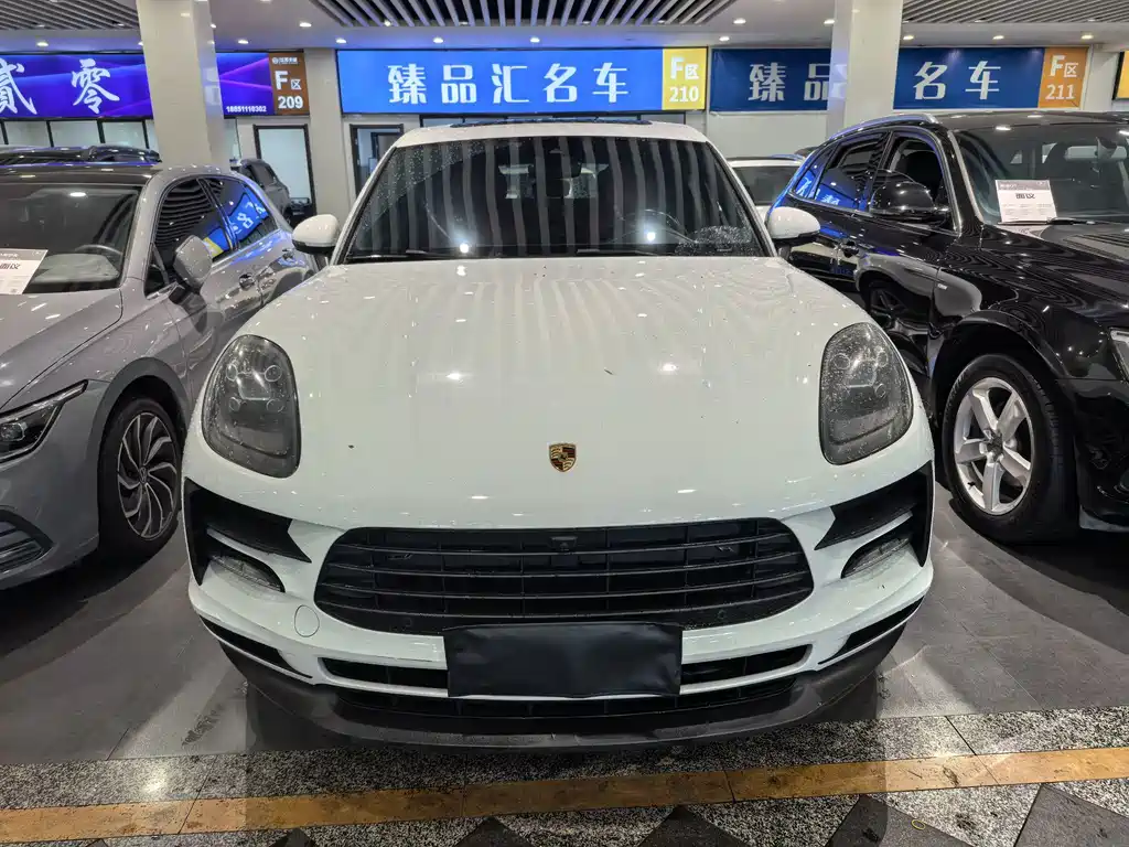 Porsche Macan — миниатюра 2