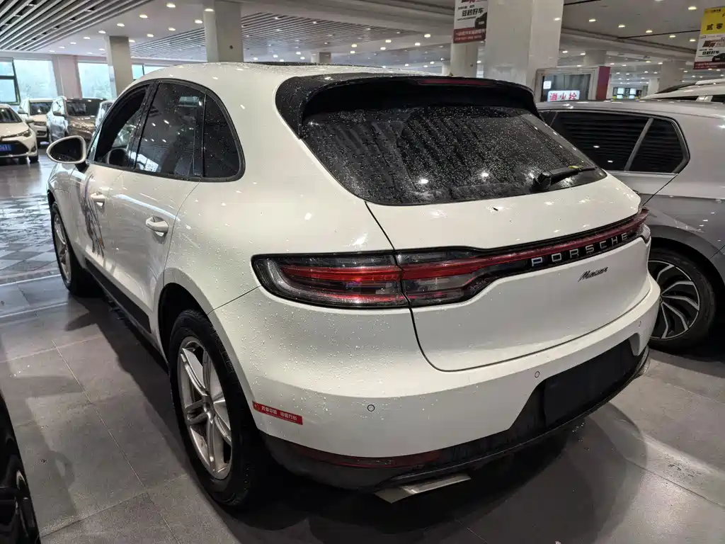 Porsche Macan — миниатюра 5