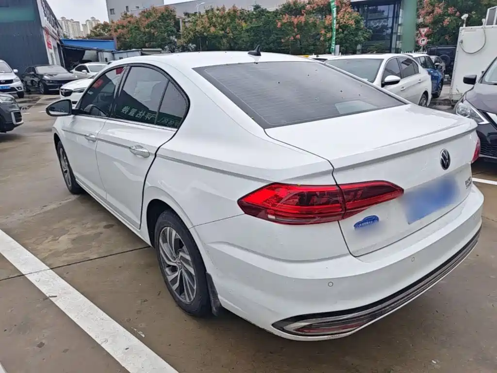 Volkswagen Bora — миниатюра 5