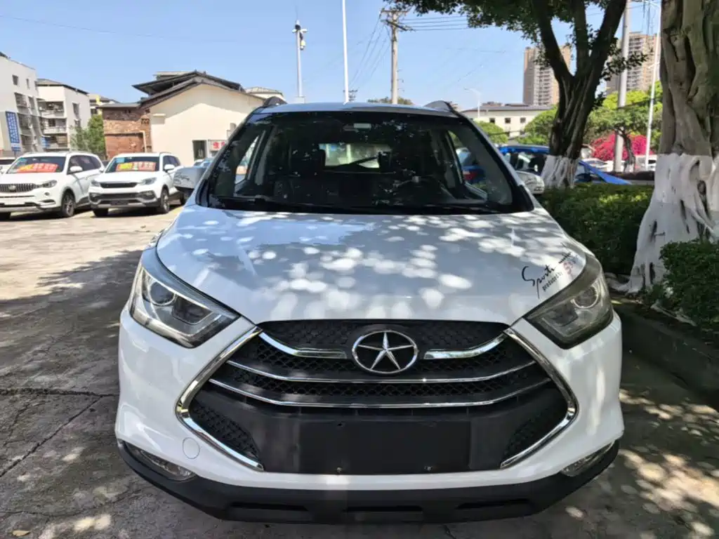 JAC S3 2014 1.5L MT Luxury