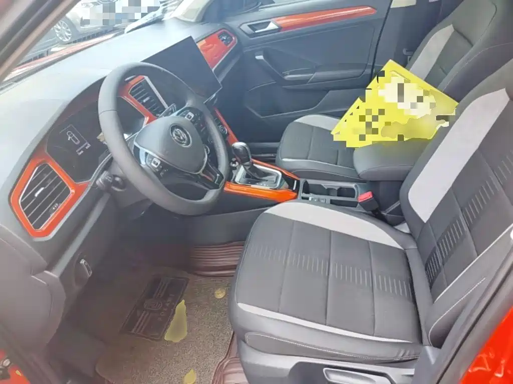 Volkswagen T-Roc — миниатюра 15