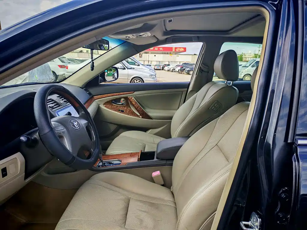 Toyota Camry 2010 240G