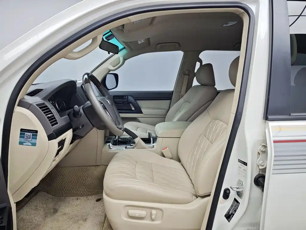 Toyota Land Cruiser 2019 4.0L AT