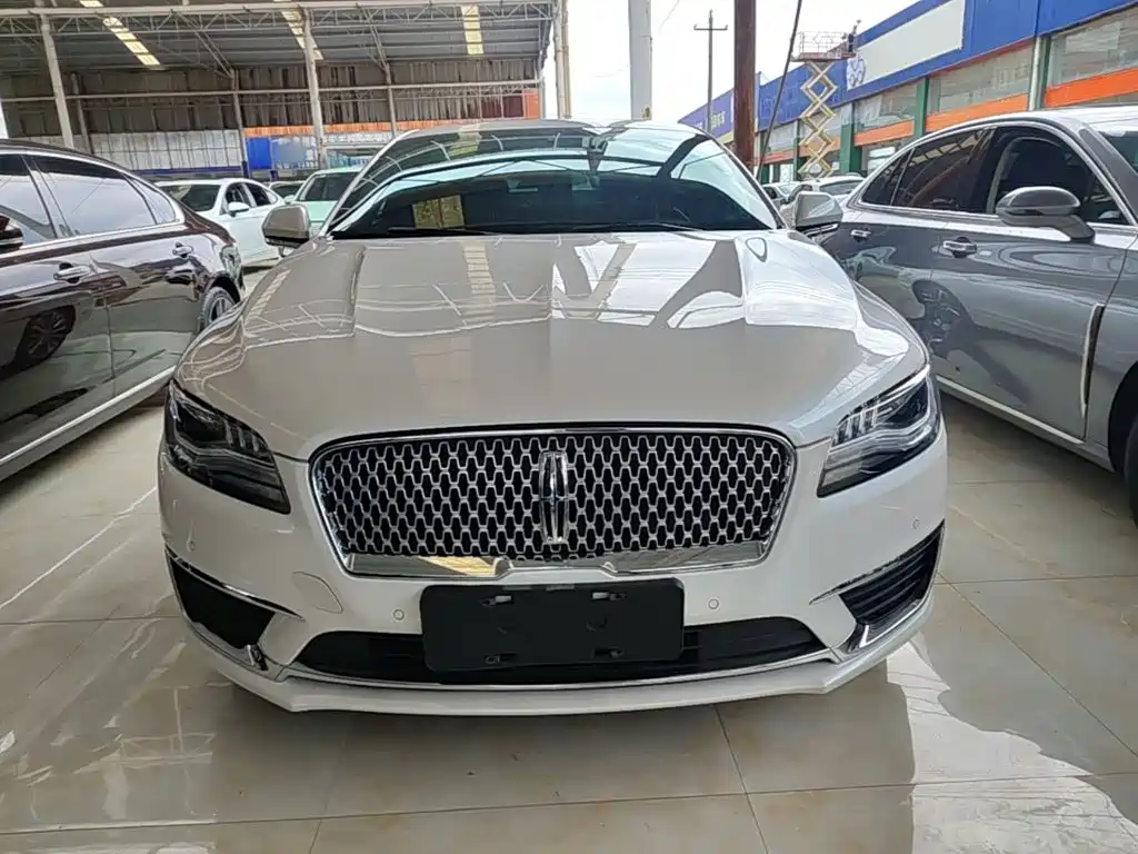 Lincoln MKZ — миниатюра 3
