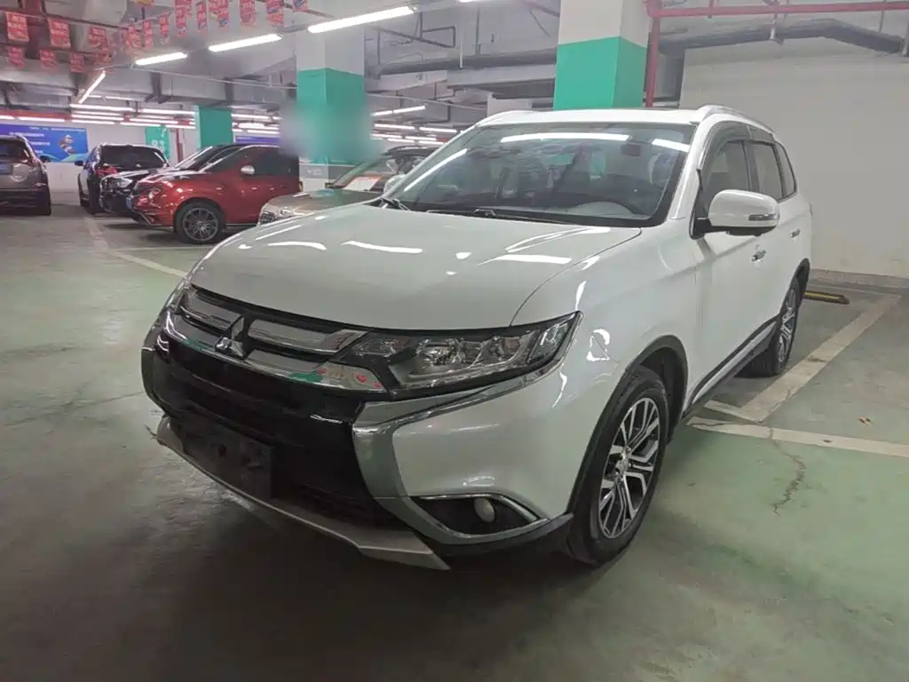 Mitsubishi Outlander — миниатюра 2