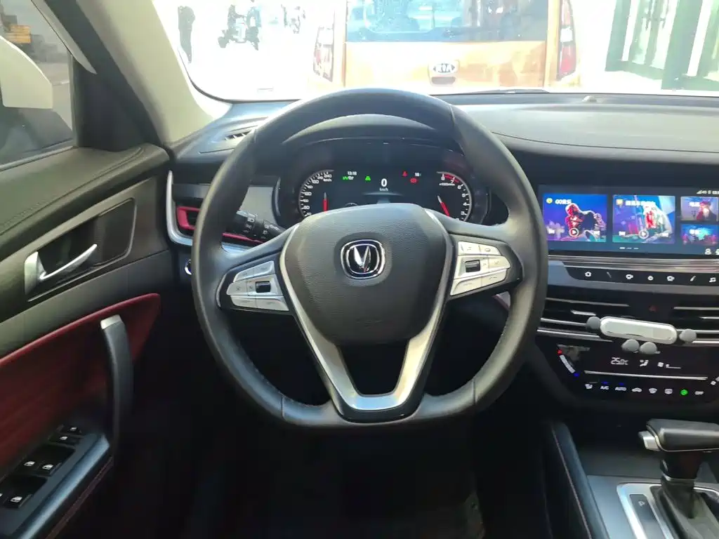 Changan CS35PLUS — миниатюра 6