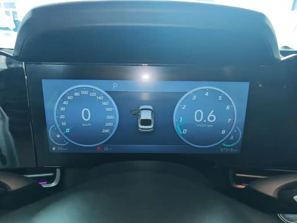 Hyundai Elantra — миниатюра 12