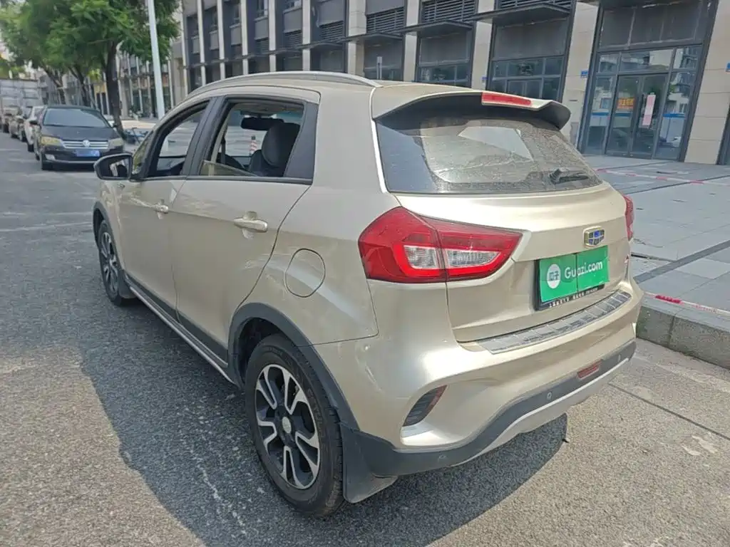 Geely Vision X3 — миниатюра 5