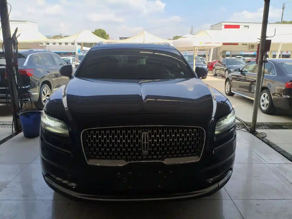 Lincoln Nautilus 2021 2.0T