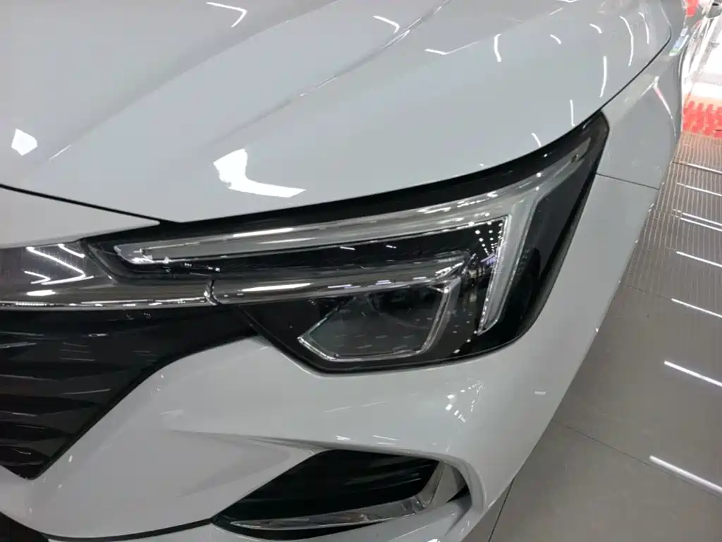 Roewe i6 MAX New Energy — миниатюра 24