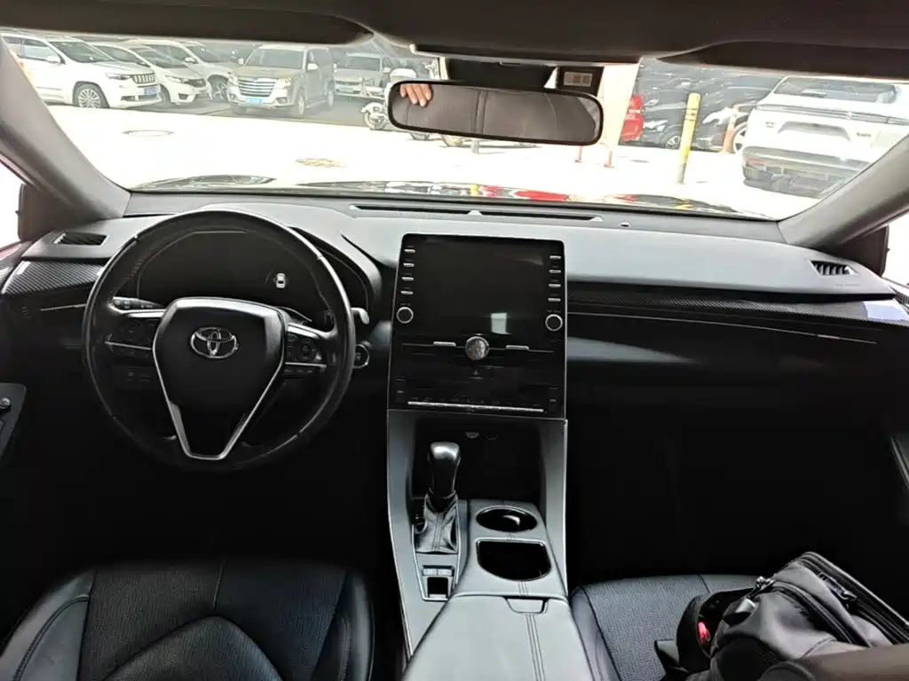 Toyota Avalon — миниатюра 10