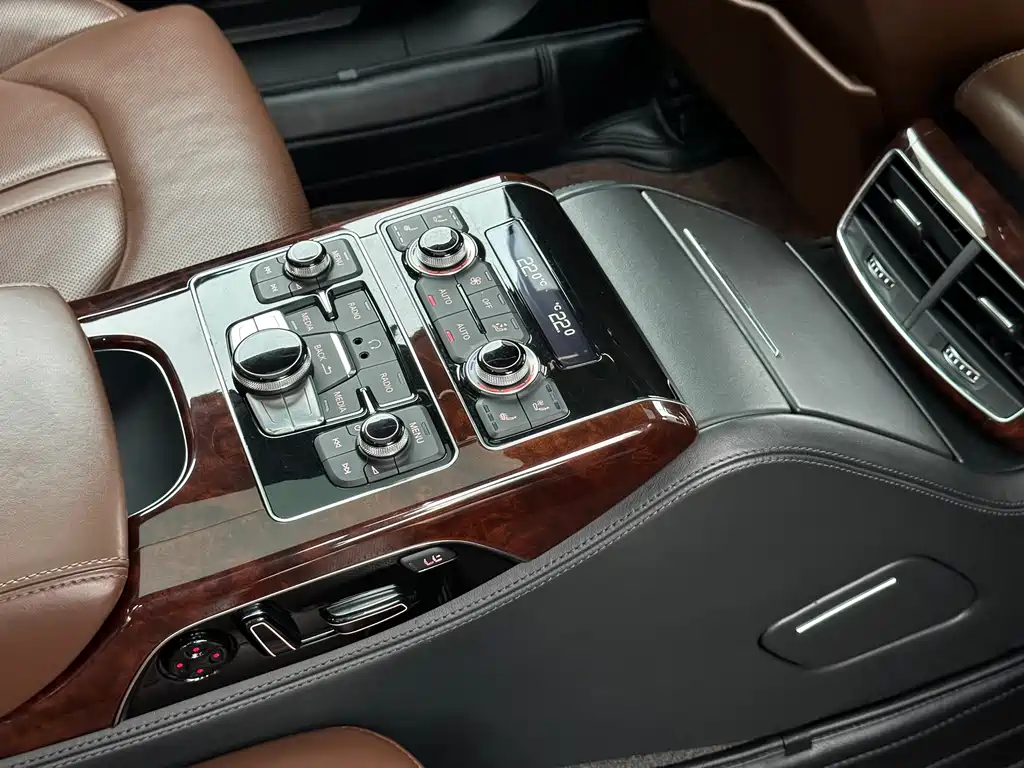 Audi A8 — миниатюра 19