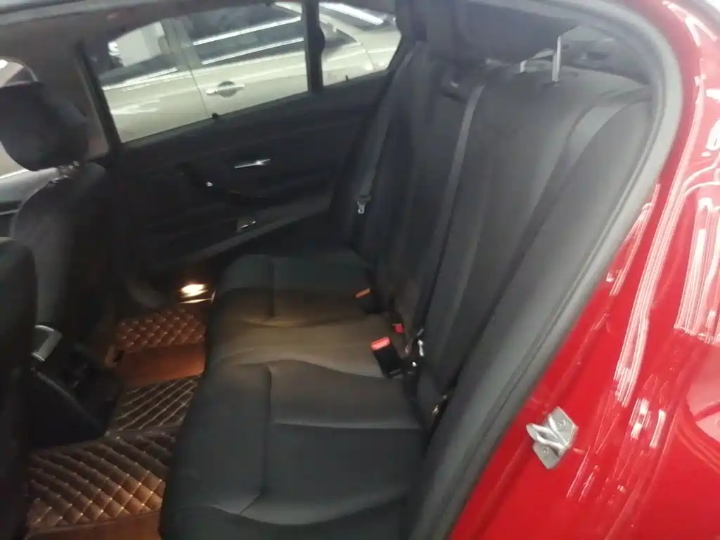 BMW 3 Series — миниатюра 17