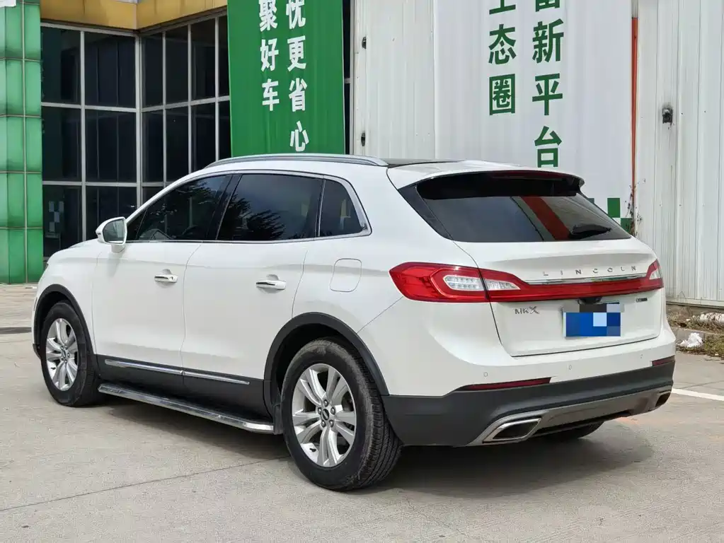Lincoln MKX — миниатюра 11