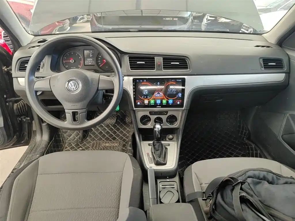 Volkswagen Gran Lavida 2013 1.6L AT